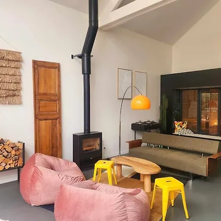 Loft Ludique Avec Piscine